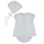 The Antoinette Baby Girls' Violette Floral Short Puff Baby Set radiates French elegance with its charming floral dress featuring back buttons and a bonnet with a tied chin strap for an adorable finishing touch.