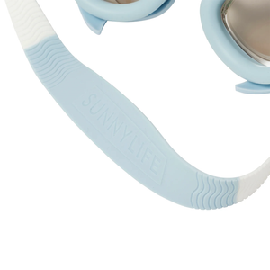 Close-up of a light blue and white adjustable silicone strap on the Sunnylife Salty Shark Mini Swim Goggles, featuring "SUNNYLIFE" embossed on it.