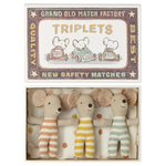 Maileg’s Baby Triplets in Box features three baby mice in striped outfits, snuggled together on a polka dot blanket.