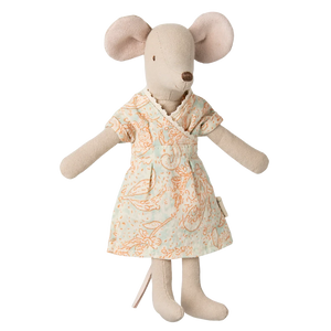 Maileg’s Mum Mouse wears a light blue dress with an orange pattern and stands upright with arms outstretched—ideal for pairing with Maileg furniture accessories.