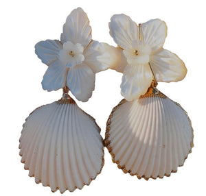 Introducing the Collected By Farrell La Mer Shell Earrings, an exceptional piece that showcases a floral top design with scalloped mother-of-pearl shells elegantly hanging below.