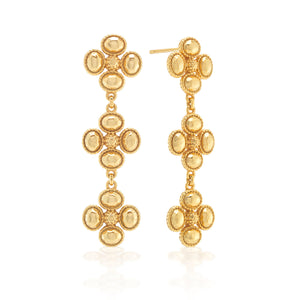 The Juliska Capucine De Wulf Berry Clover Linear Earrings feature three connected flower-shaped clusters with textured oval petals, creating a lucky clover-inspired accessory.