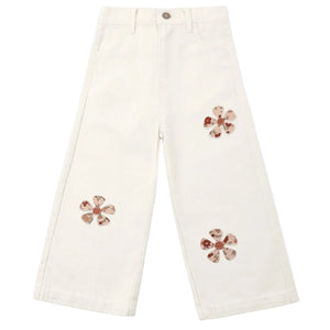 Rylee & Cru’s Girls’ Straight Leg Pant features a crisp white design with two large floral appliqués on one leg and a third on the other, each bloom showcasing five brown and pink patterned petals, plus an embroidered pocket adds an extra special detail.