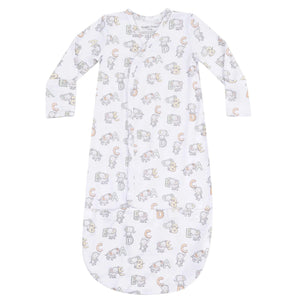 The Angel Dear Baby Vintage Elephant ABC Bundle Gown (0-3M) is a soft, long-sleeve white sleep sack made from bamboo viscose, featuring cute elephant and alphabet prints, a convenient front zipper, and a cozy closed bottom.