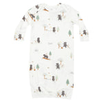 Angel Dear's Bear and Bunny Adventures Lap Shoulder Gown showcases a charming forest bear design with bears and trees. Crafted from soft fabric, the long-sleeved gown is ideal for quick diaper changes while keeping your newborn cozy.