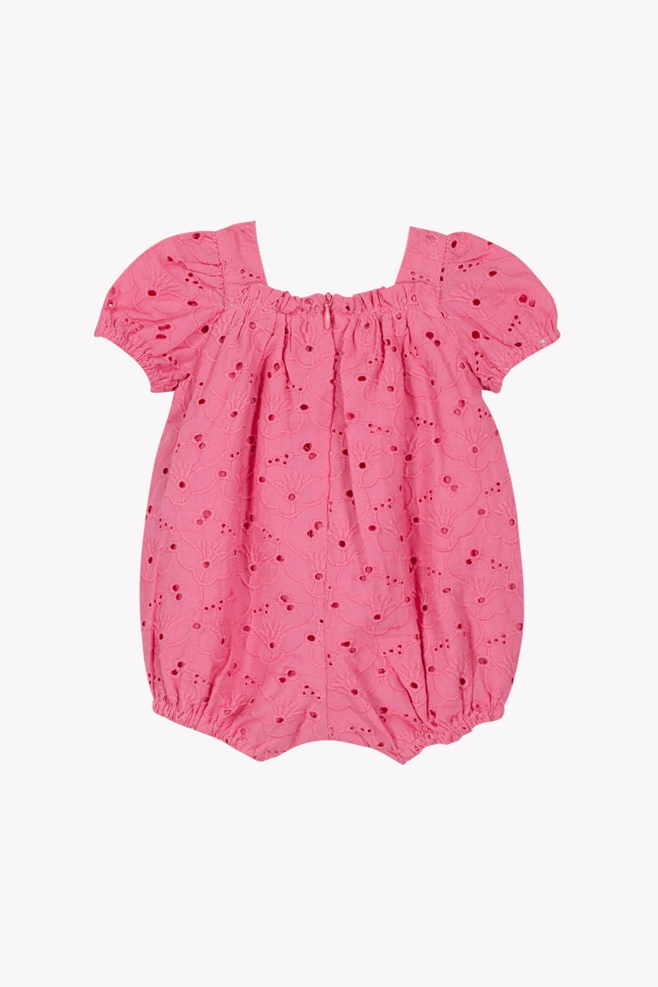 The Tartine et Chocolat Baby Girls’ English Embroidery Bubble features a charming pink design with puffed short sleeves, an elastic square neckline, and delicate cherry embroidery. Intricate English embroidery enhances this adorable cotton jumpsuit, making it a sweet outfit for baby girls and beautifully presented against a plain white background.
