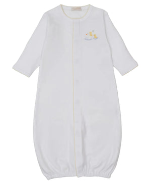 The Baby Premier Duck Pond Paddles Hand Emb. Conv. Gown by Kissy Kissy is a soft Pima cotton gown with long sleeves, an elastic hem, and hand-embroidered ducks on the chest.