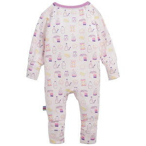 The Magnetic Me Baby Girls’ Bake Boss Modal Convertible Coverall is a long-sleeve onesie featuring a charming pastel food print—with bottles, snacks, and drinks—on a white background. Crafted from soft modal fabric, this convertible coverall offers all-day comfort and effortless style for your little one.