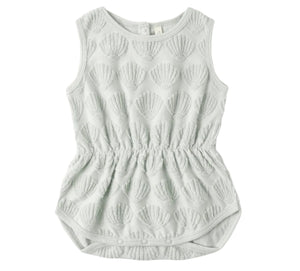 The Rylee & Cru Baby Girls' Cinch Playsuit features a light gray shell pattern, sleeveless design, elastic waist, and snap closures—ideal for summer days.