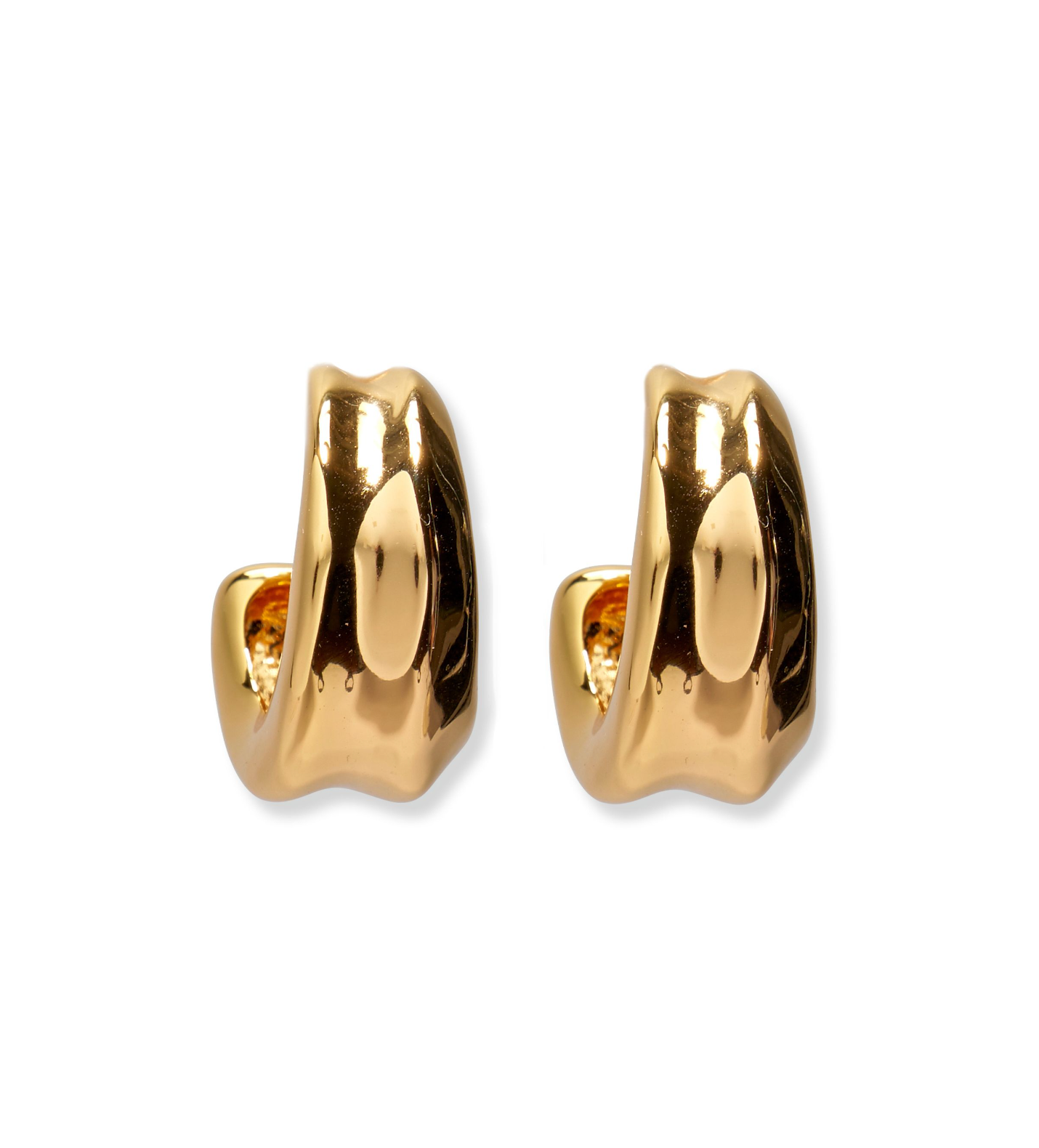 The Lizzie Fortunato Onda Hoops are a pair of 24-karat gold-plated earrings featuring a smooth, reflective surface and irregular, wavy edges, designed for pierced ears.