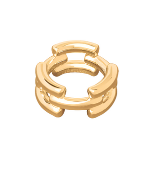 The LIÉ STUDIO Emily Ring by Lie Studio is an 18-carat gold-plated statement ring featuring a chunky design with interlocking segments.