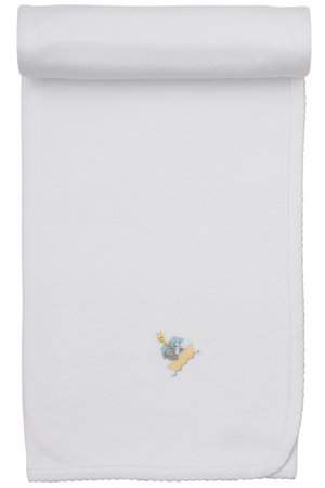 The Kissy Kissy Premier Noah’s Journey Blanket is crafted from white Pima cotton with scalloped edges, rolled at the top, and features a small embroidered gray mouse on a yellow wedge of cheese near the bottom center, offering an irresistibly soft touch for your little one.