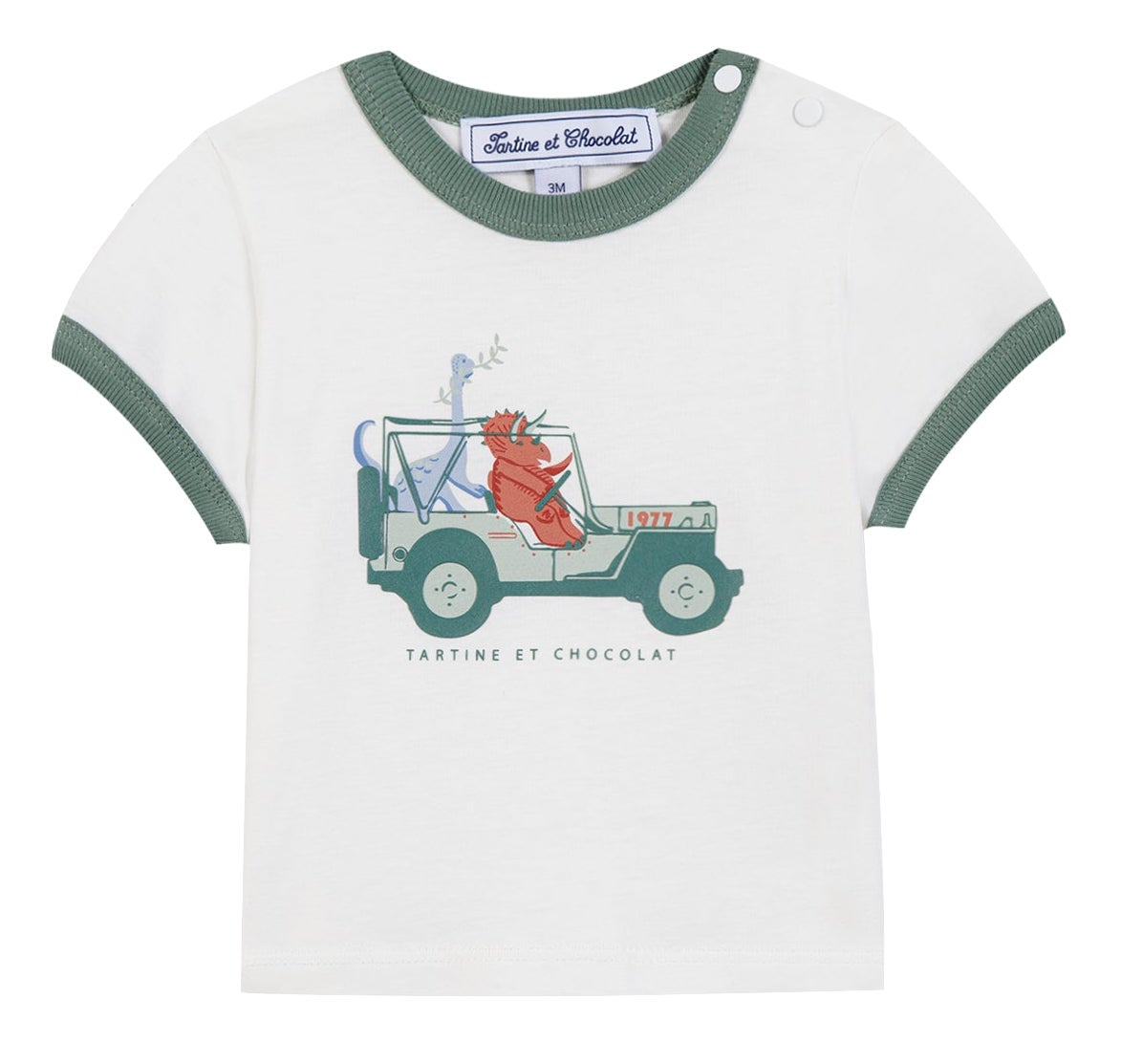 Introducing the Explorer Illustration T-shirt by Tartine et Chocolat—a white cotton kids’ tee with green trim, showcasing two animals driving a jeep and “Tartine et Chocolat” printed below the playful scene. A delightful adventure shirt for little explorers.