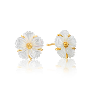 The Juliska Capucine De Wulf Mermaid Garden Petite Stud Earrings feature a botanical design with white florals and gold-tone accents at the center and edges, beautifully displayed against a white background.