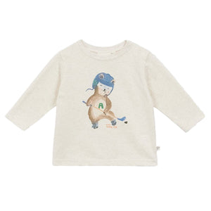 The Arsene & Les Pipelettes Baby Boys' Gregoire Hockey T-Shirt is cream-colored with long sleeves and showcases a bear in a blue helmet holding a hockey stick.
