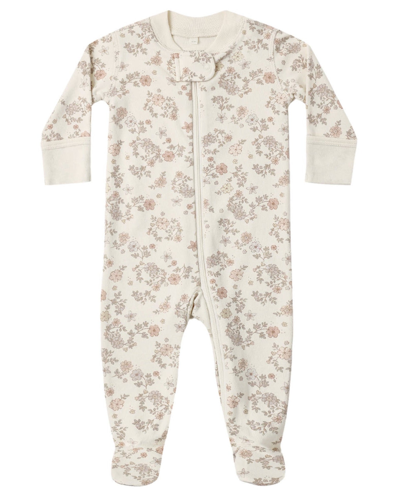 The Quincy Mae Baby Zip Long Sleeve Sleeper Footie is made from soft organic brushed jersey and features a white base adorned with an all-over beige floral pattern. Designed for convenience, this baby footie includes a front zipper closure for easy changes.