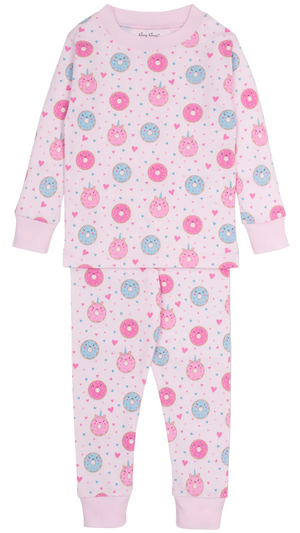 The Kissy Kissy Baby Girls’ Sweet Donuts Pajama Set is a pink long-sleeve pajama set crafted from soft Pima cotton, featuring playful blue and pink donut and cat face patterns with small heart accents. Displayed flat on a white background, this set is perfect for fans of Kissy Kissy’s signature style.