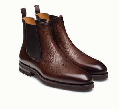 Magnanni Lonny Chelsea boots in dark brown full-grain leather with black elastic side panels and dark brown soles.
