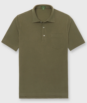 The Sid Mashburn Pima Pique Short-Sleeved Polo in olive green is crafted from Peruvian pima cotton, featuring a cut-and-sew collar, front chest pocket, two-button placket, and classic style.