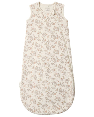 Quincy Mae Baby Jersey Sleep Bag—crafted from soft organic brushed cotton, this sleeveless sleep sack features a white background adorned with a light brown floral pattern and includes a convenient side zipper.