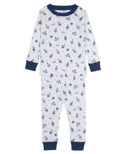 Your little one will love drifting off to dreamland in the Kissy Kissy Boys’ Space Race Pajama Set—long-sleeve Pima cotton pajamas adorned with blue and gray rockets on a white background, complete with blue cuffs and collar for extra comfort.