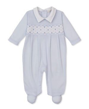 Dress your little one in ultimate comfort with the Baby Boys’ Collared Hand Smocked Footie from Kissy Kissy. Featuring a light blue color, long sleeves, a crisp white collar, and delicate hand-embroidered smocking detail across the chest, this footie is crafted from soft pima cotton for a gentle touch on your baby’s skin. A charming wardrobe addition by Kissy Kissy.
