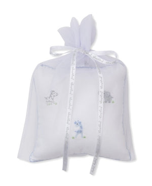 Kissy Kissy’s white drawstring gift bag, featuring embroidered blue and gray safari animals and finished with a white ribbon bow at the top, is perfect for presenting a thoughtful baby gift such as the SCE Safari Party Musical Pillow.